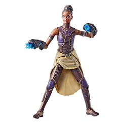 Shuri, el cerebro detrás de algunas de las tecnologías más avanzadas en Wakanda, diseña y distribuye equipos de vibranio a los principales guerreros y aliados de Wakanda.