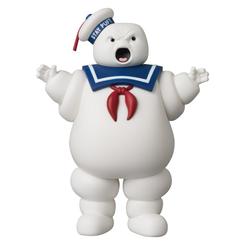 La Figura Cazafantasmas UDF Mini Stay Puft Marshmallow Man (Angry Face) presenta al gigantesco personaje de Ghostbusters con una expresión enfadada y los brazos abiertos.