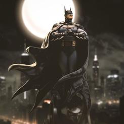 La esencia más poderosa del universo DC se materializa en una escultura pensada para dominar cualquier espacio de colección. La estatua Batman Trinity DC Comics a escala 1/10 representa al Caballero Oscuro 
