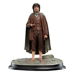La figura de Frodo Baggins, el Portador del Anillo, no es solo una simple estatua, sino una representación impresionante del coraje y la determinación de un héroe. A pesar de ser pequeño y aparentemente frágil, Frodo se adentra en la peligrosa tarea
