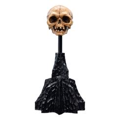 Añade un toque siniestro y emblemático a tu colección con la estatua Skull of Gollum de El Señor de los Anillos. Esta pieza de polystone captura la esencia del perturbador y fascinante personaje de Gollum