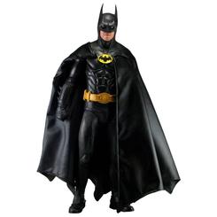 El Caballero Oscuro aterriza en tu colección con esta espectacular figura articulada de 45 cm a escala 1/4, inspirada en la interpretación de Michael Keaton en Batman (1989). 
