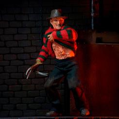 El terror toma forma con la figura articulada Clothed Freddy Krueger de 20 cm, una recreación fiel al inolvidable villano de Pesadilla en Elm Street 3: Guerreros del Sueño. 