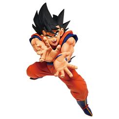 La figura Goku Spirit Of The Saiyan parece congelar el instante exacto previo al impacto. El cuerpo inclinado, las manos abiertas y el pelo negro en tensión crean una escena aérea que transmite movimiento real incluso antes de colocarla en la vitrina.
