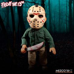 Una presencia siniestra toma forma con Jason, la impresionante figura de 38,1 cm inspirada en Friday The 13th Part 3 que lleva el horror a otro nivel con su icónico machete y el escalofriante efecto de sonido