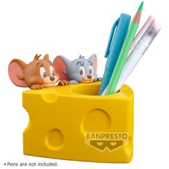 Una porción de queso traviesa invade tu escritorio con Jerry y Tuffy asomándose curiosos: esta figura de Banpresto, de 9?cm, destila humor clásico y acabado cuidadoso en cada detalle