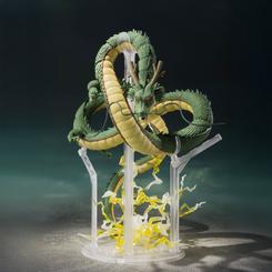 El dragón parece suspendido en mitad de una invocación, con el cuerpo enroscado y la mirada encendida. Esta figura Shenrong Dragon Ball 28 cm convierte una vitrina corriente en una escena con movimiento, volumen y presencia inmediata.