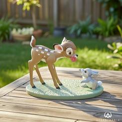 Un instante eterno de amistad llega a tu vitrina: la Figura Tambor & Bambi Disney captura la ternura del bosque con un acabado suave y colores fieles al clásico de animación. 
