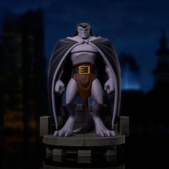 La estatua de Goliath de la línea Gargoyles Premier Collection es una obra maestra que captura la imponencia y la majestuosidad de este icónico personaje. Con una altura de aproximadamente 35 cm