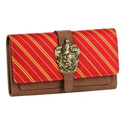 ¡Demuestra tu lealtad a la casa más valiente de Hogwarts con este espectacular monedero oficial de Gryffindor™! Inspirado en los colores de la túnica escolar y decorado con el escudo metálico de la casa