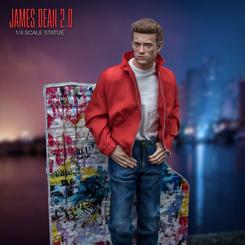 My Favourite Legend presenta al actor James Dean limitado a 250 piezas con su icónica chaqueta roja. James Dean fue un actor adelantado a su tiempo y su trágica muerte a los 24 años