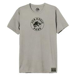 Camiseta Jurassic Park logo con presencia instantánea y un diseño que no necesita presentación. El emblema clásico convierte una prenda cotidiana en una pieza reconocible, limpia y con ese punto icónico que sigue funcionando tanto en colección como en uso