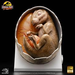 Descubre la fascinante colección de Elite Creature Line con la estatua de Jurassic Park Hadrosaur Egg Hatching. Esta pieza, diseñada en colaboración con el talentoso artista Oskar Ankarudd