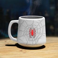 Espectacular taza de Spider-Man. La taza de 300 ml (10,1 fl oz) de capacidad tiene un diseño innovador. La taza también presenta el escudo de Spider-man en un lado. 