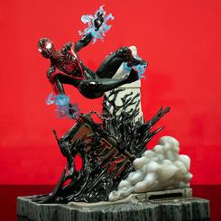 ¡Directo desde el exitoso videojuego Marvel's Spider-Man 2, llega Miles Morales en una nueva y emocionante figura Diorama Deluxe de Marvel Gallery!

En esta impactante escena, Miles está en plena acción