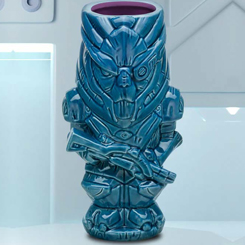Si eres un verdadero fan de Mass Effect, no puedes dejar pasar la oportunidad de tener esta increíble Taza Garrus Geeki Tiki en tu colección. Con una capacidad de 0.5 litros, esta taza de cerámica de alta calidad 