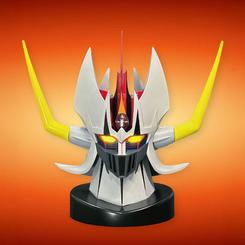 La figura de acción Mazinger Diecast Metal Action Kaiser Pilder Renewal Ver. es una verdadera joya para los coleccionistas y apasionados de los mechas. Esta edición renovada presenta una nueva pintura 