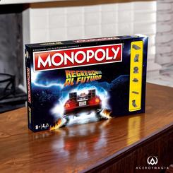 ¡Prepárate para una emocionante aventura temporal con Monopoly Regreso al Futuro! Este emocionante juego de mesa te transportará en el tiempo y el espacio junto a tus amigos y familiares, en una competencia llena de estrategia y diversión.