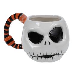Taza oficial de Disney con el motivo en 3D del famoso Jack Skellington basado en la película de Pesadilla antes de Navidad, revive las aventuras de este peculiar personaje 