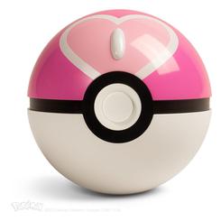 ¿Estás buscando una réplica de alta calidad de la Poké Ball para agregar a tu colección? ¡Mira la gama de réplicas de Poké Ball de The Wand Company! Son las primeras réplicas coleccionables oficiales de alta calidad para los fanáticos de Pokémon.