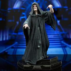 Incorpora a tu colección una pieza verdaderamente formidable con la estatua del Emperador Palpatine de Star Wars Episode VI. Esta impresionante figura, parte de la línea 'Milestones',