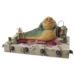 Hay piezas que no se limitan a ocupar una estantería: imponen presencia, despiertan recuerdos y convierten cualquier rincón en una escena mítica del cine galáctico. 