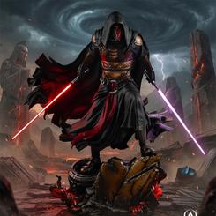 La oscuridad avanza entre metal retorcido, fuego y dos hojas de luz enfrentadas al silencio. La estatua Premium Format Darth Revan 1/4 de Sideshow captura al antiguo Jedi convertido en figura decisiva del Imperio Sith con una presencia escénica difícil de