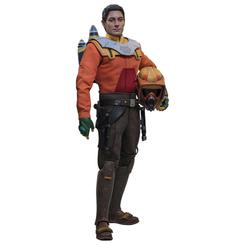 El uniforme naranja parece llegar con polvo de Lothal todavía adherido a las costuras. Esta figura Ezra Bridger Star Wars 1/6 concentra en 31 cm la evolución del joven padawan rebelde, con una presencia pensada para destacar en vitrina 