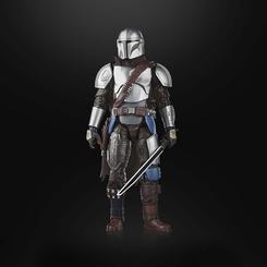 Tras confiar a Luke Skywalker el cuidado de Grogu, El Mandaloriano, conocido por algunos pocos como Din Djarin, emprende una búsqueda para aprender más sobre los orígenes de su pueblo

Esta figura coleccionable de la línea The Black Series 