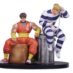 ¡Desata la intensidad de la lucha callejera con la estatua de PVC Street Fighter 1/10 Cody & Guy de 18 cm! Presentado por Sideshow y Premium Collectibles Studio, este set de dos estatuas a escala 1:10