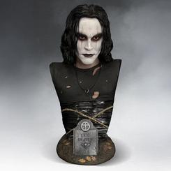 El aura de culto de The Crow se convierte en una pieza monumental: el busto The Crow 1/1 de 71 cm impone desde el primer vistazo y transmite esa intensidad fría e inolvidable de Eric Draven