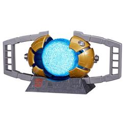 El objeto más legendario de Cybertron llega en formato coleccionable y de exhibición con esta réplica 1/1 Transformers Matrix of Leadership Studio Series, inspirada directamente en The Transformers: The Movie. 