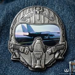 El casco ocupa la mirada antes de que aparezca el avión. Este medallón Top Gun Limited Edition Helmet convierte la iconografía de Maverick y Goose en una pieza de colección Top Gun con presencia, detalle y una conexión directa con la adrenalina