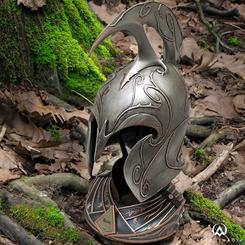 ¡Prepárate para sumergirte en el mundo de la Tierra Media con nuestra réplica oficial y a tamaño real del casco de los elfos de Rivendell! Basado en la película "El Hobbit: la desolación de Smaug", este casco es el sueño hecho realidad para los seguidores