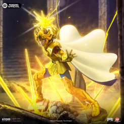 Figura de Leo Aiolia de Saint Seiya a escala 1/10 con armadura dorada y base temática que recrea un escenario de batalla. Destaca por su pose dinámica y detalles pintados a mano.