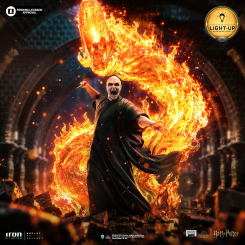 Figura Voldemort Unleashed de Harry Potter a escala 1/10 con 37 cm de altura. Realizada en polystone y pintada a mano, incluye luces LED que iluminan el fuego en forma de dragón que envuelve la figura.