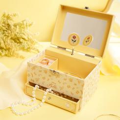 Joyero musical Bella Princesas Disney con cajón y melodía inspirada en La Bella y la Bestia. Decorado con motivos florales y colores amarillos, es ideal para guardar pequeños recuerdos con un toque Disney.