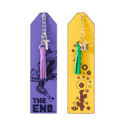 Set oficial de 2 marcapáginas de polipiel de Minecraft con diseños de abeja y dragón del End, mide 16,5 cm y cuenta con charms metálicos y borlas a juego.