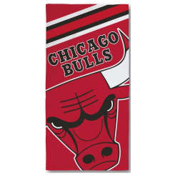Toalla de algodón con el logo de Chicago Bulls, mide 70x140 cm y es ideal para playa o piscina con un diseño deportivo y colores vivos.
