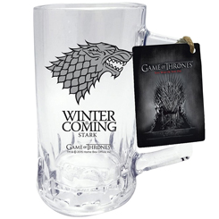 Jarra de Cerveza de Winter is Coming basada en la serie de Juego de Tronos. Esta  jarra de la casa Stark tiene unas dimensiones aproximadas de 16 x 13 cm., y una capacidad aproximada de 50 cl.