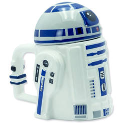 Disfruta tu bebida favorita con esta preciosa taza en 3D de R2-D2 uno de los droides más famosos de la saga de Star Wars Está espectacular taza está realizada en cerámica con una capacidad aproximada de 250 ml.,