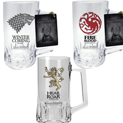 Pack de tres Jarras de Cerveza de Juego de Tronos. Este pack está compuesto por una jarra de la casa Stark, una jarra de la casa Lannister y una jarra de la casa Targaryen. 