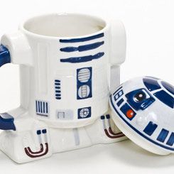 Taza de R2-D2, saborea tu bebida preferida con uno de los personajes más carismáticos de la Saga de Star Wars.